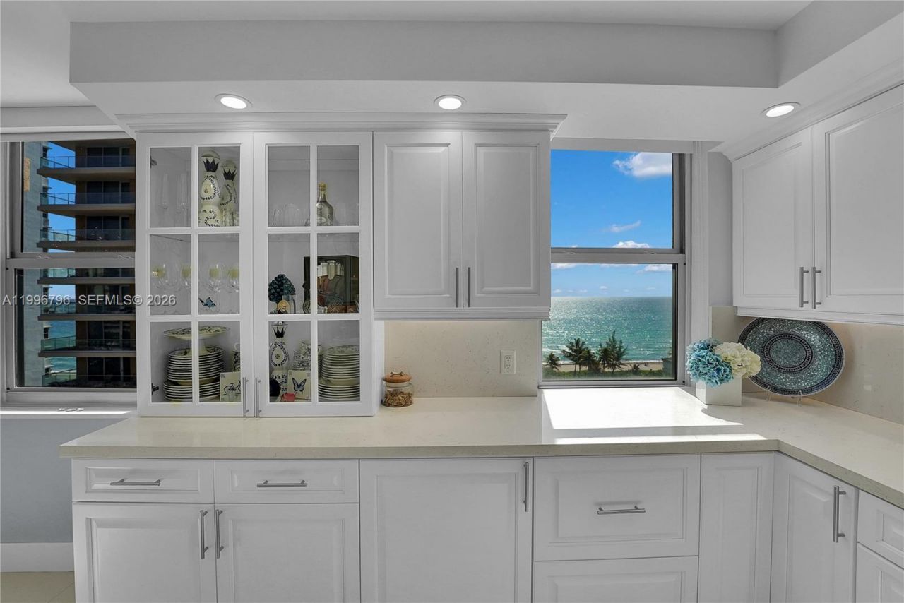 1920 S Ocean Dr, Unit 11C, Hallandale Beach, FL 33009 Photo