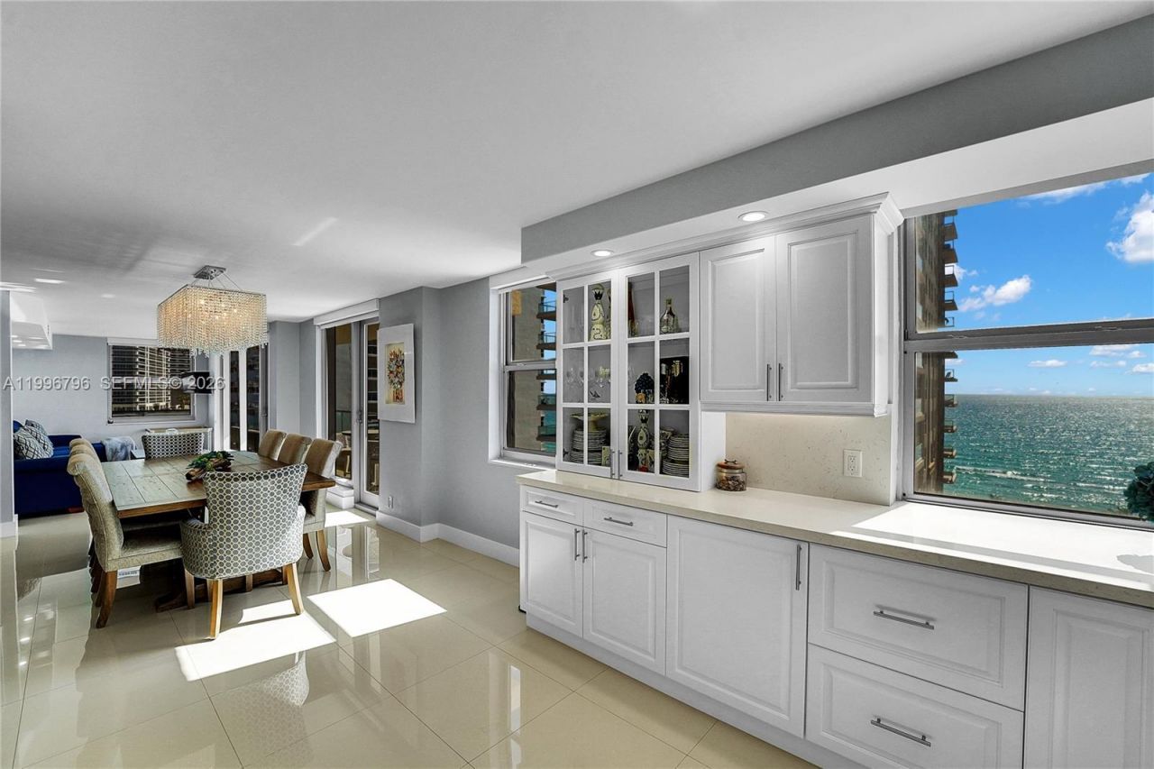 1920 S Ocean Dr, Unit 11C, Hallandale Beach, FL 33009 Photo