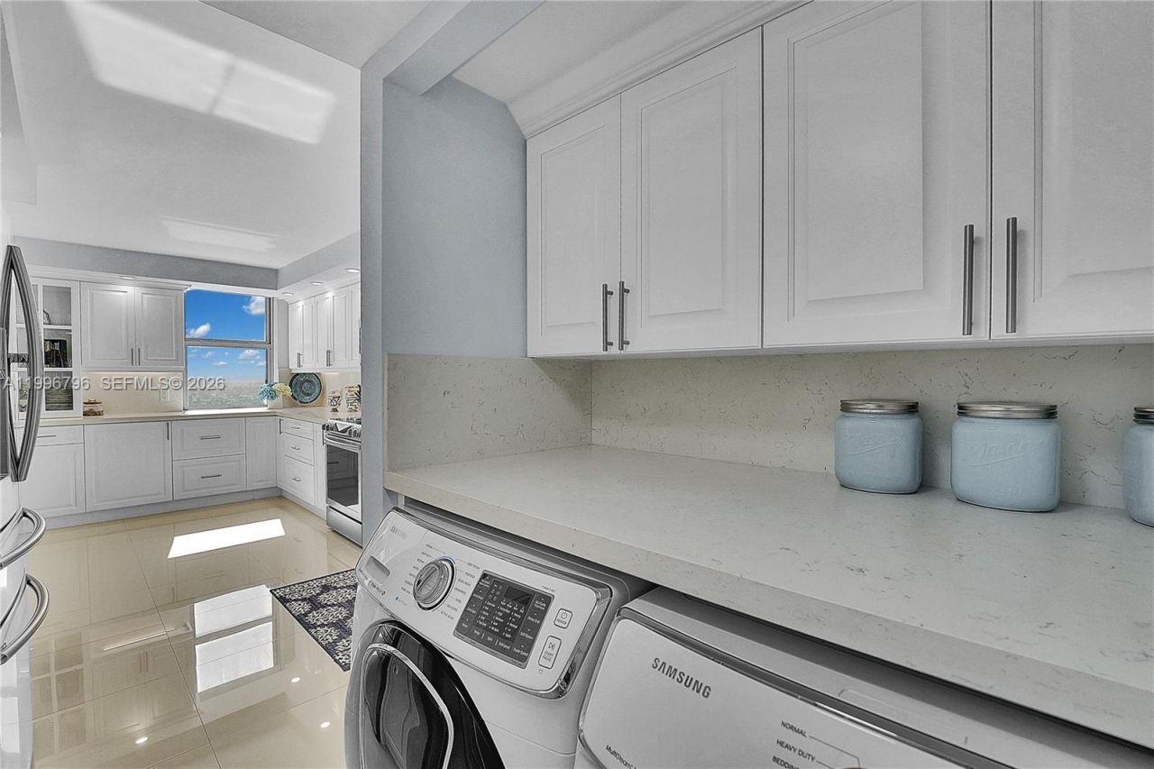 1920 S Ocean Dr, Unit 11C, Hallandale Beach, FL 33009 Photo