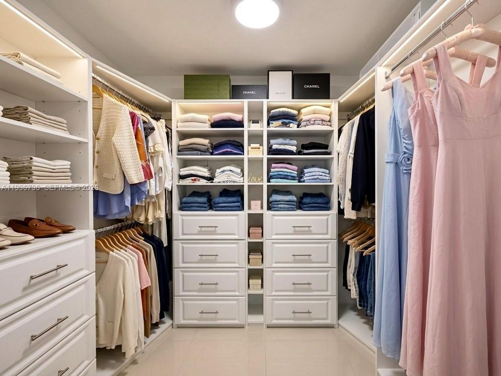 1920 S Ocean Dr, Unit 11C, Hallandale Beach, FL 33009 Photo