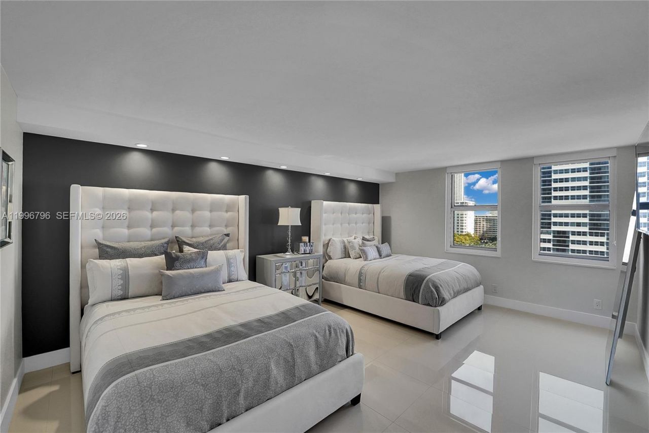 1920 S Ocean Dr, Unit 11C, Hallandale Beach, FL 33009 Photo