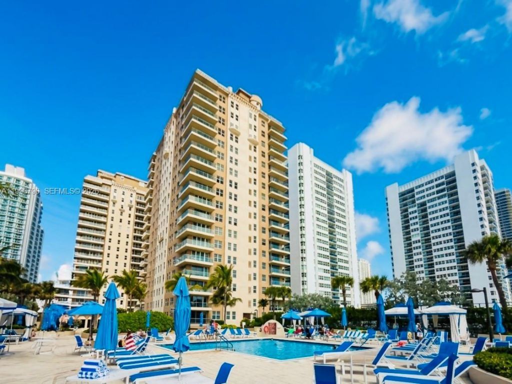 1920 S Ocean Dr, Unit 11C, Hallandale Beach, FL 33009 Photo