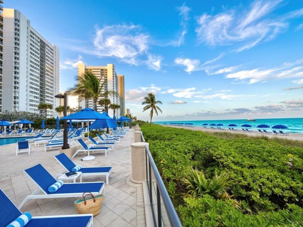 1920 S Ocean Dr, Unit 11C, Hallandale Beach, FL 33009 Photo