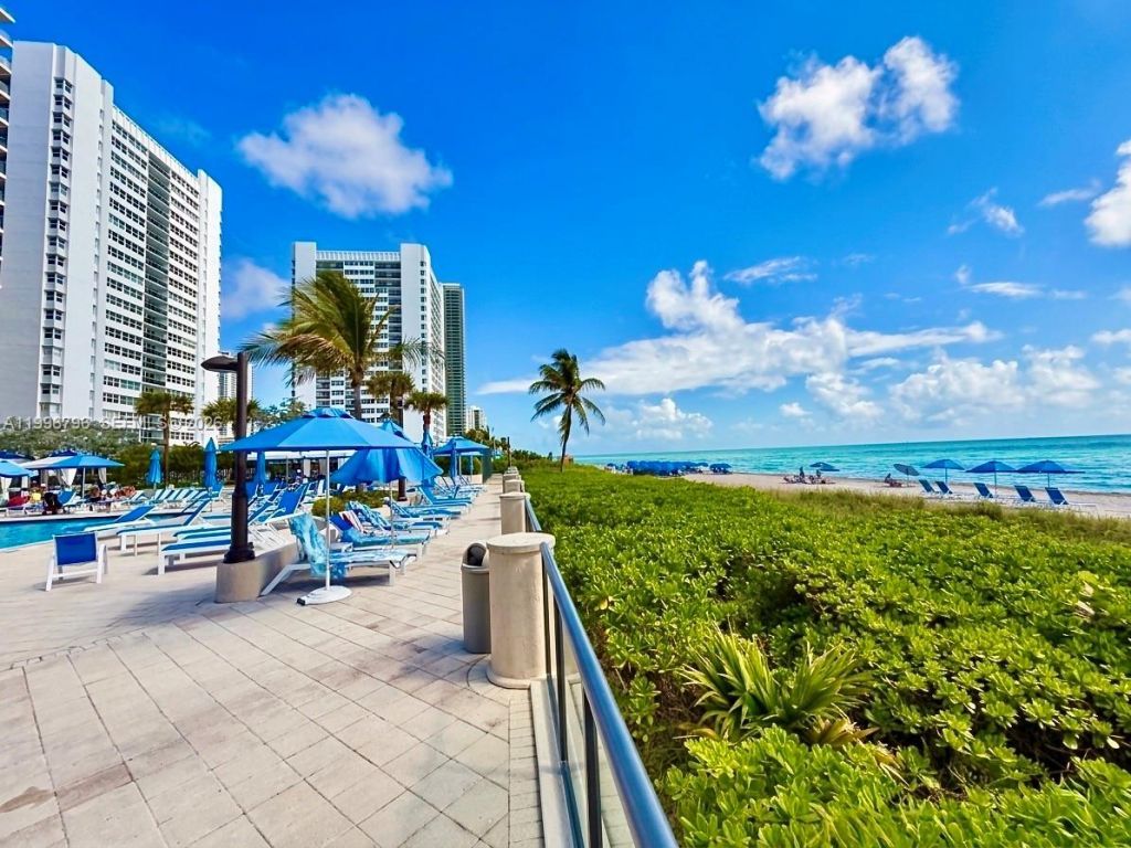1920 S Ocean Dr, Unit 11C, Hallandale Beach, FL 33009 Photo