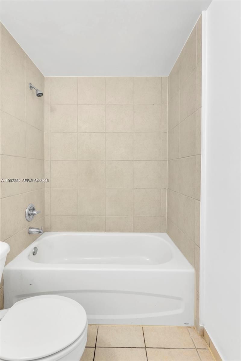 140 S Dixie Hwy , Unit 810, Hollywood, FL 33020 Photo