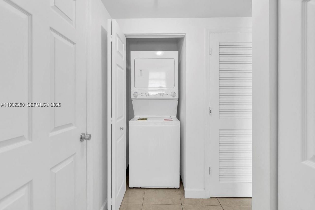 140 S Dixie Hwy , Unit 810, Hollywood, FL 33020 Photo