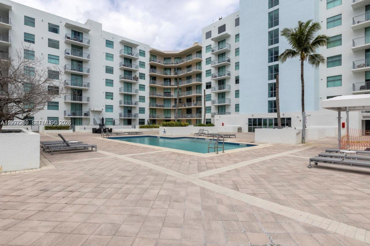 140 S Dixie Hwy , Unit 810, Hollywood, FL 33020 Photo