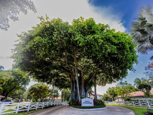 130 E Lee Rd, Delray Beach, FL 33445
