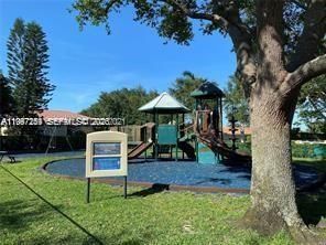 130 E Lee Rd , Delray Beach, FL 33445 Photo