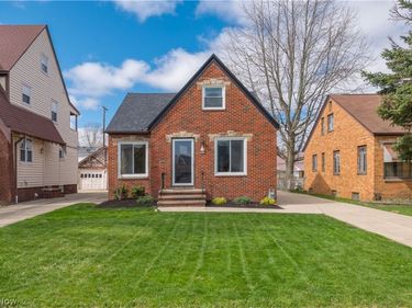 6392 Doncaster Avenue, Parma, OH 44129