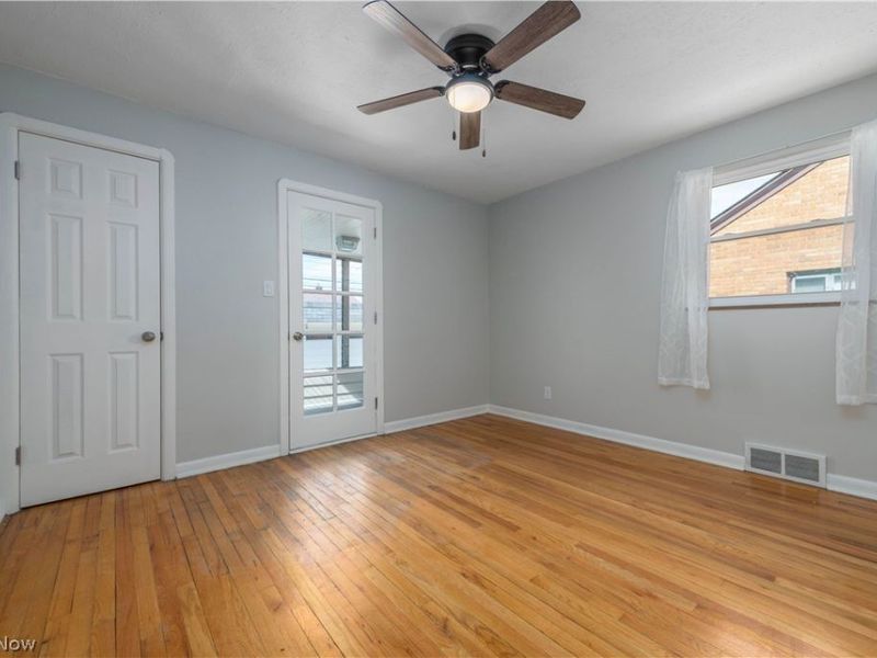 6392 Doncaster Avenue, Parma, OH 44129 Photo 29
