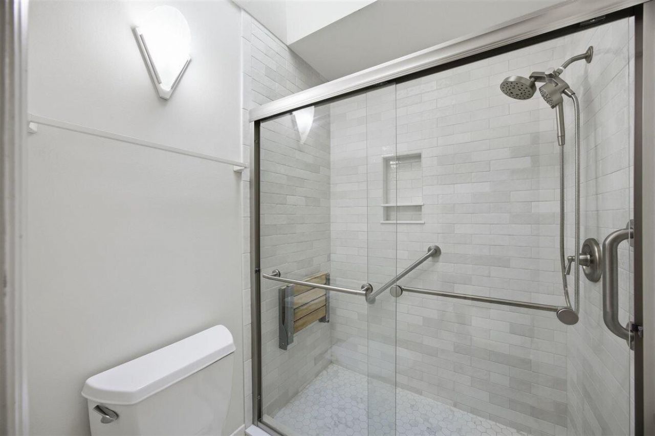 1037 Yeamans Hall Road Photo 18