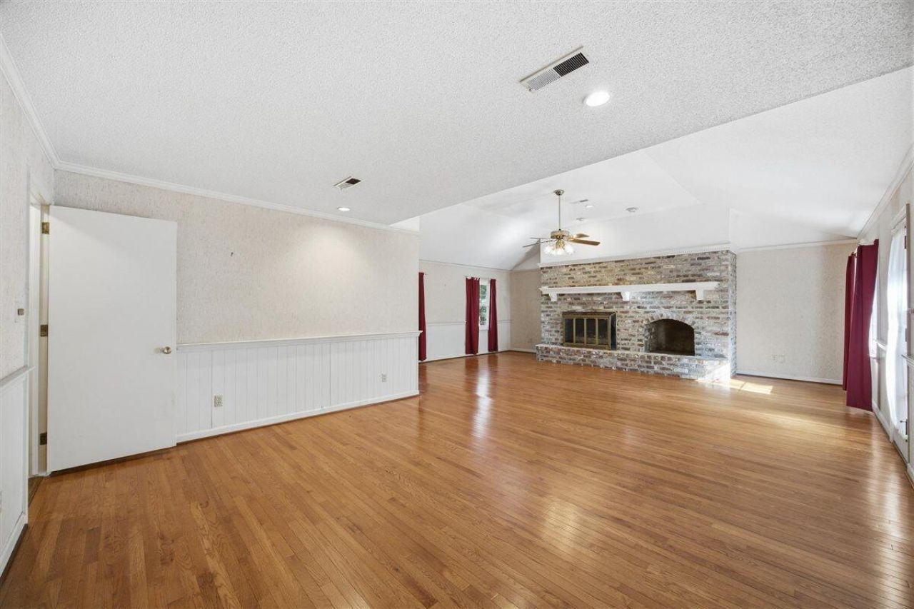 1037 Yeamans Hall Road Photo 8