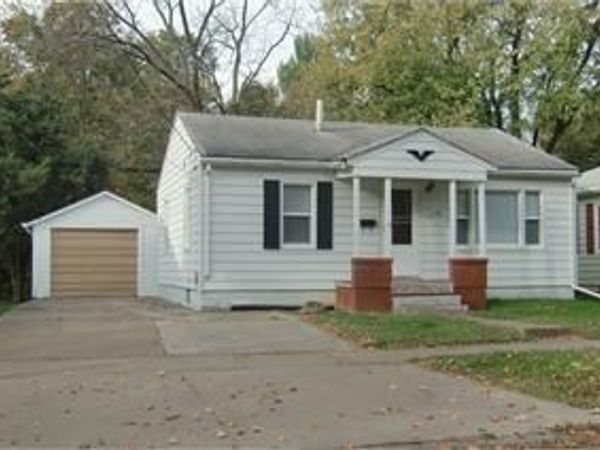 1128 ORANGE, Muscatine, IA 52761
