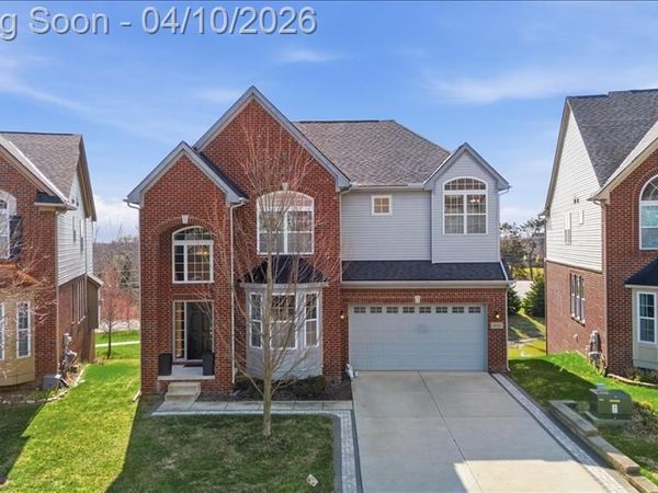 4930 E Stonegate Circle, Orion Twp, MI 48359
