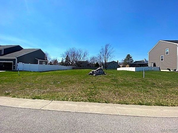 40 John Alex Drive, West Seneca, NY 14224