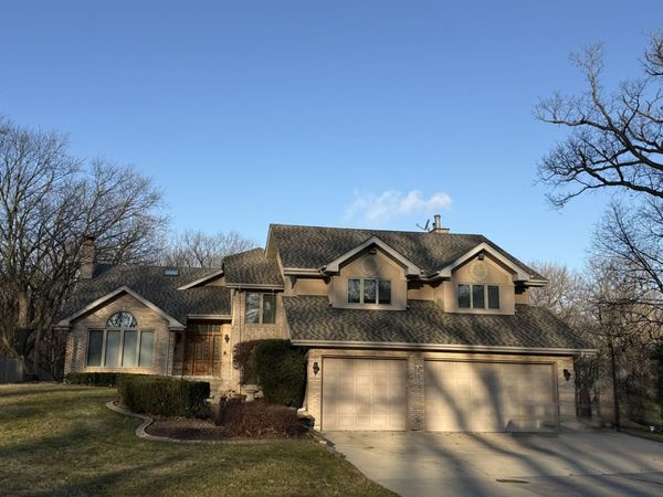 33 W Eureka Drive, Lemont, IL 60439