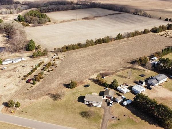 10026 E 140th Avenue, Mondovi, WI 54701
