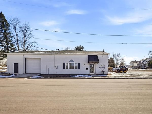 15 E Walnut Street, Chippewa Falls, WI 54729