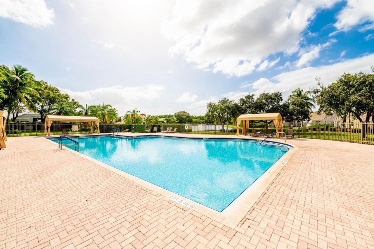 544 Cascade Falls Drive, Weston, FL 33327 Photo