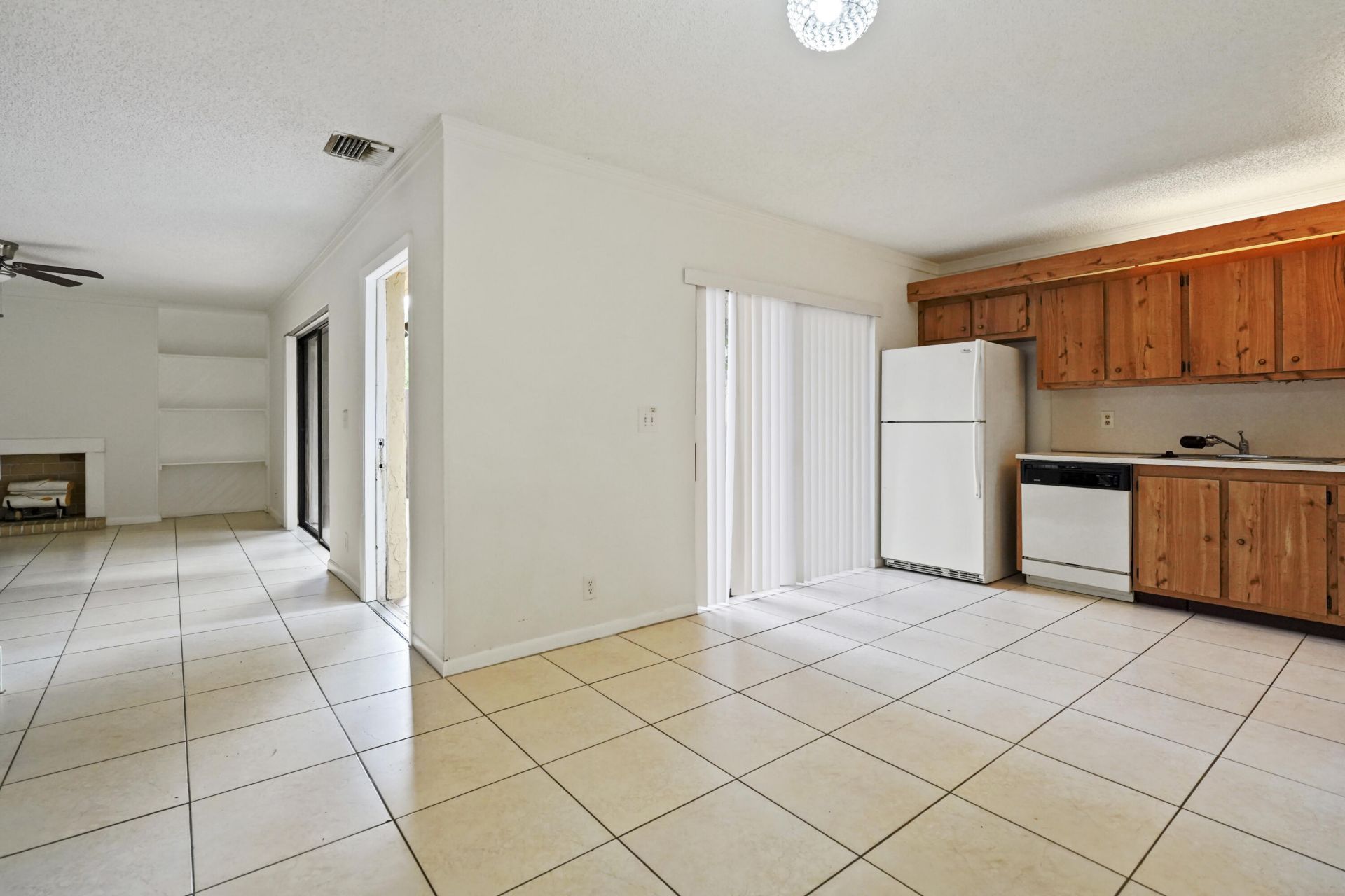 262 Woodland Road, Palm Springs, FL 33461 Photo