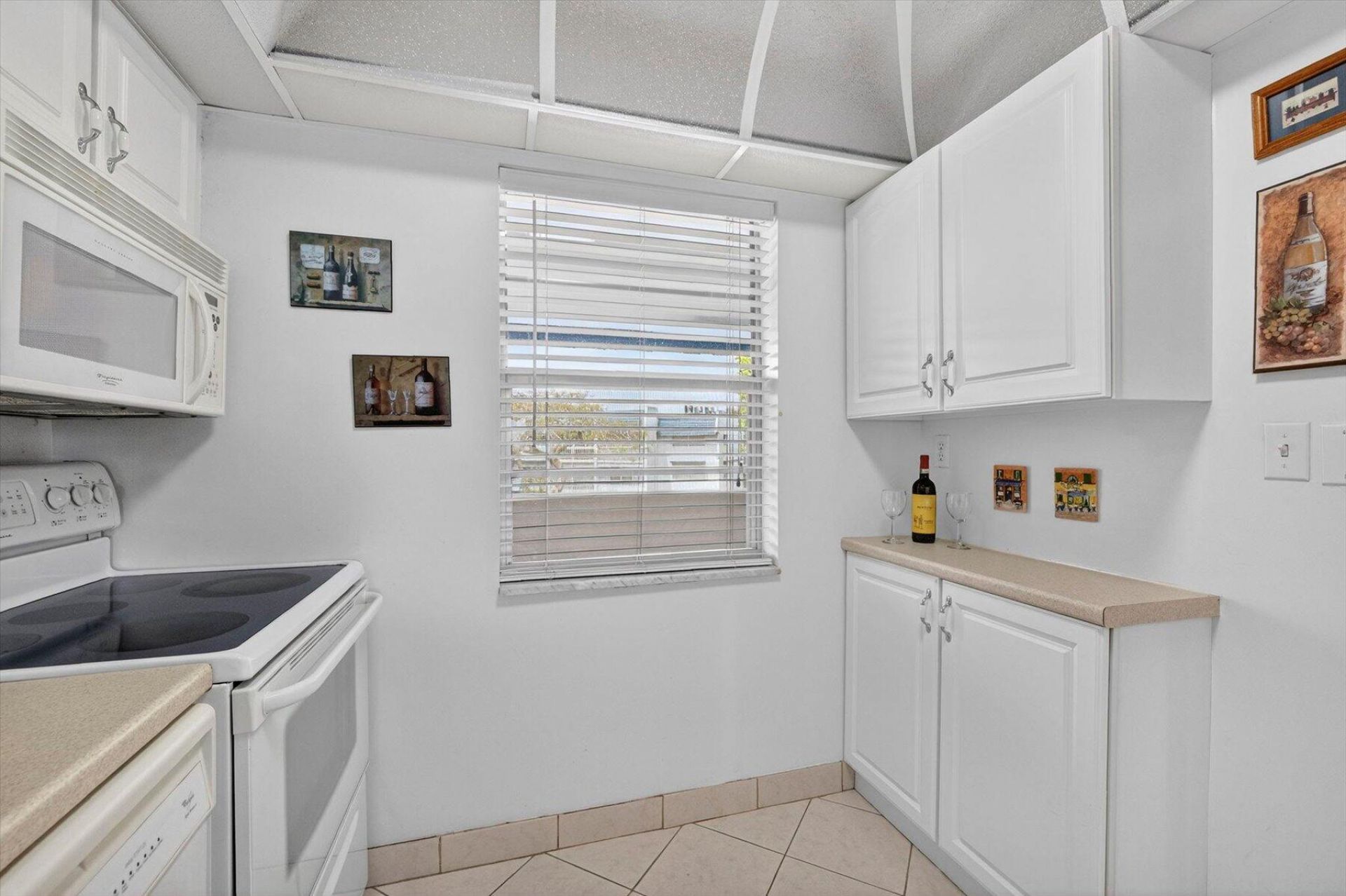 7787 Golf Circle Drive, Unit 310-k, Margate, FL 33063 Photo