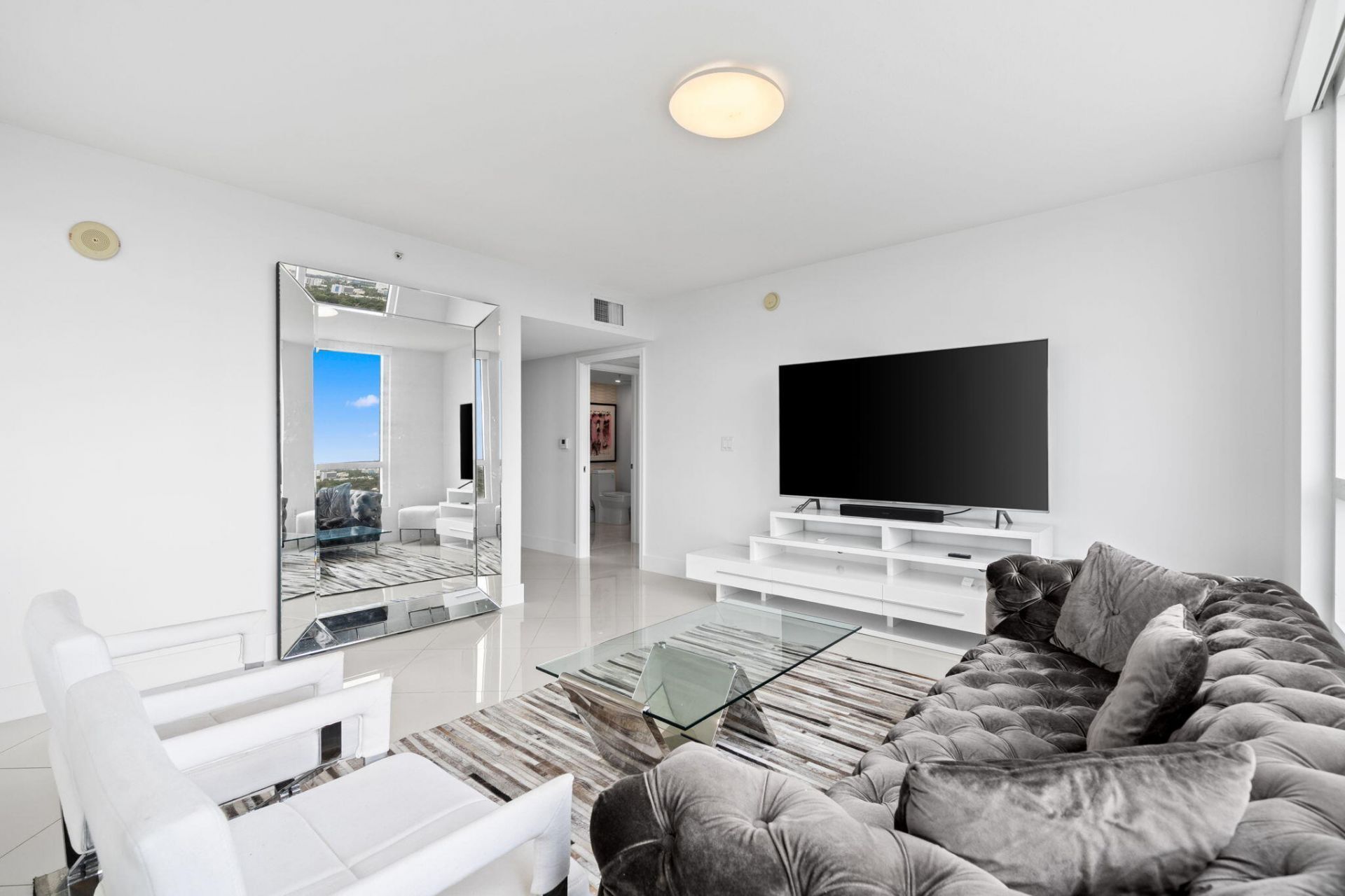 610 W Las Olas Boulevard, Unit 1712n, Fort Lauderdale, FL 33312 Photo