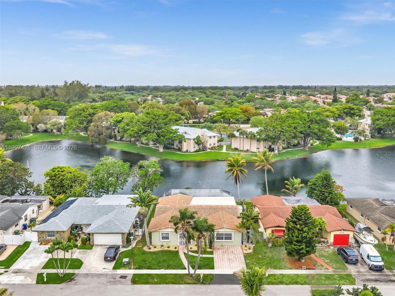 1900 NW 95th Ave , Pembroke Pines, FL 33024 Photo