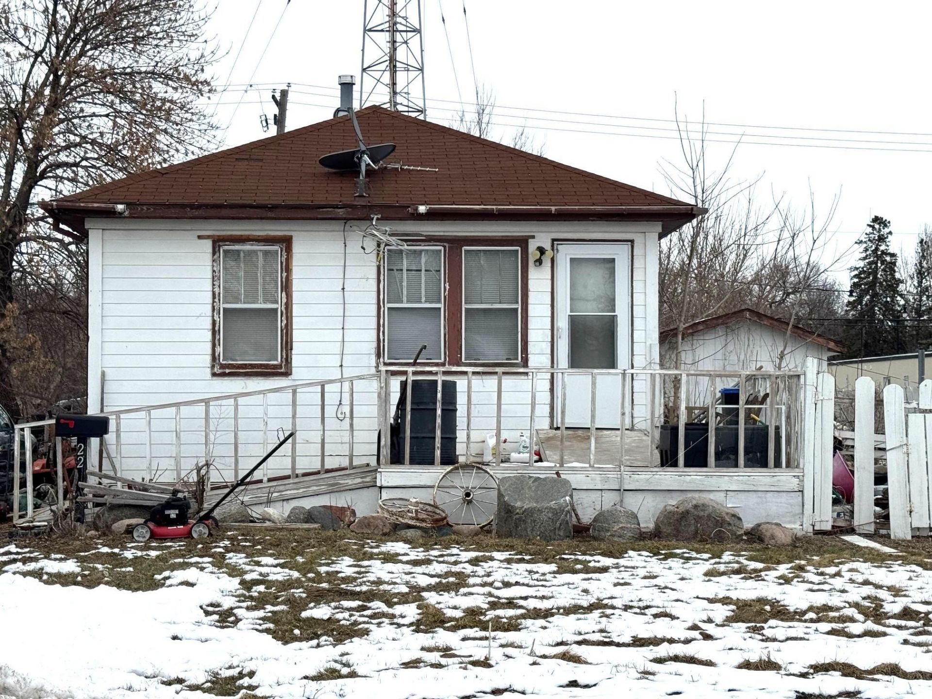 228 1st Avenue W, West Fargo, ND 58078 Main Photo