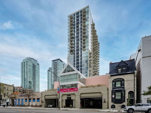 1212 N Lasalle Drive , Unit 1207, Chicago, IL 60610