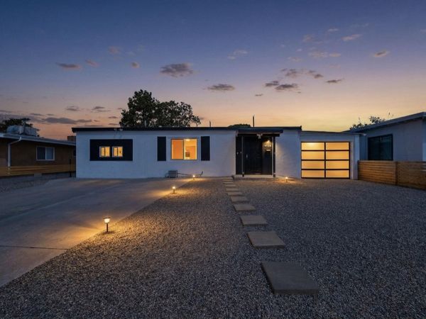 4913 Palo Duro Avenue NE, Albuquerque, NM 87110