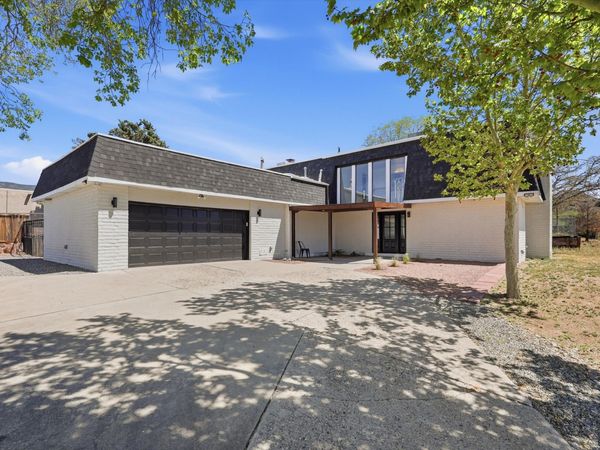 200 Sharon Drive NE, Albuquerque, NM 87123