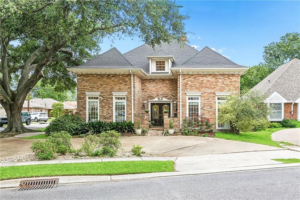4100 TRANSCONTINENTAL Drive, Metairie, LA 70006
