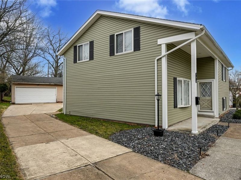 19 Brune Drive, Bedford, OH 44146 Photo 4