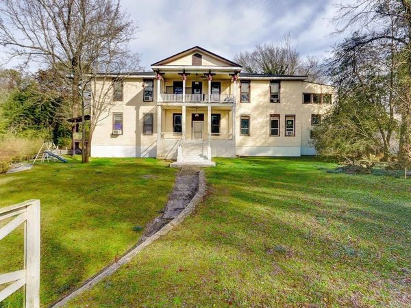 106 Breeze Street , Hot Springs, AR 71901