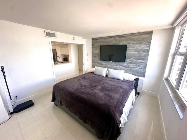 1 Las Olas Circle, Unit 817, Fort Lauderdale, FL 33316 Photo