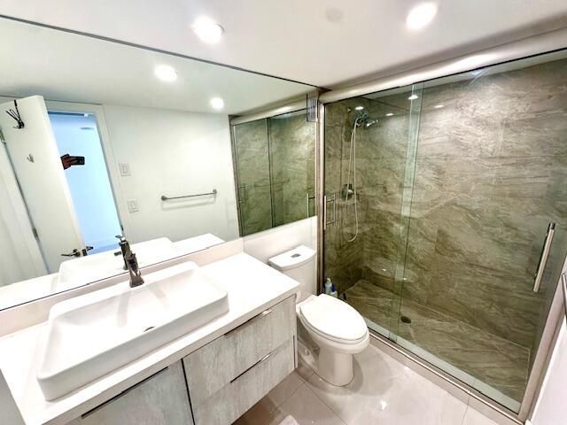 1 Las Olas Circle, Unit 817, Fort Lauderdale, FL 33316 Photo