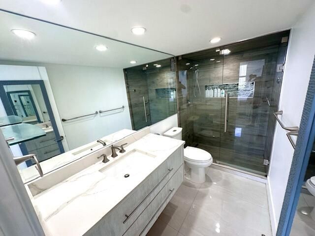 1 Las Olas Circle, Unit 817, Fort Lauderdale, FL 33316 Photo