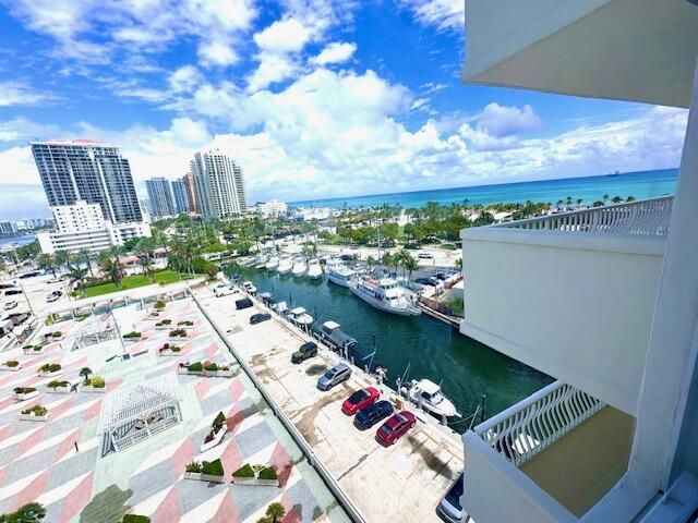 1 Las Olas Circle, Unit 817, Fort Lauderdale, FL 33316 Photo