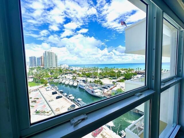 1 Las Olas Circle, Unit 817, Fort Lauderdale, FL 33316 Photo
