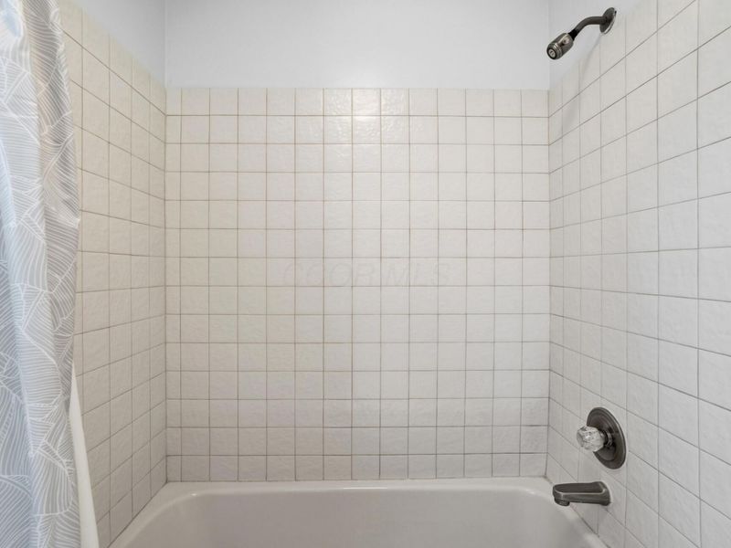 19 Beechtree Lane, Granville, OH 43023 Photo 32