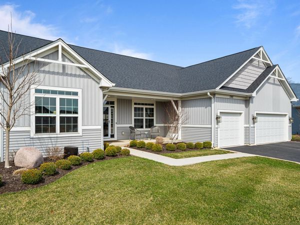 1740 Cobblestone Ct, Lake Geneva, WI 53147