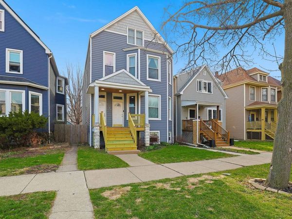 4327 N Avers Avenue , Chicago, IL 60618