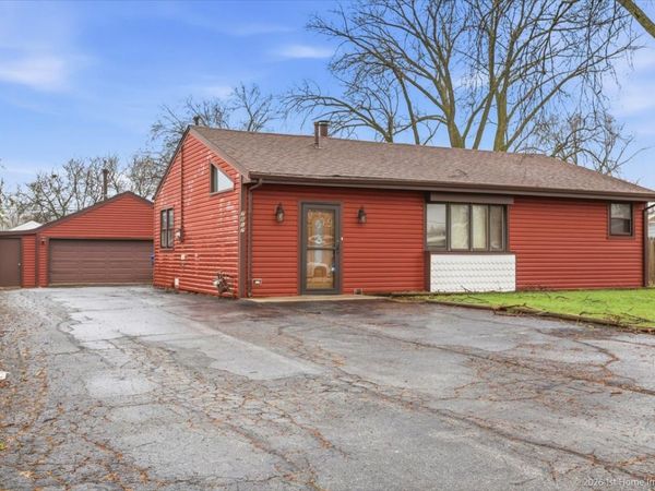 7817 W 98th Place , Hickory Hills, IL 60457