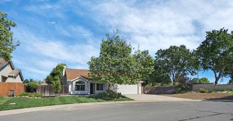 109 Silver Spruce Ct, Galt, CA 95632 Photo