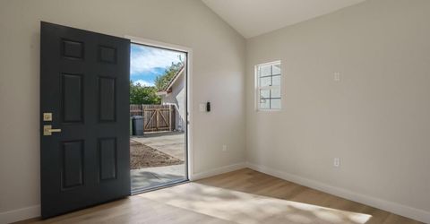 109 Silver Spruce Ct, Galt, CA 95632 Photo