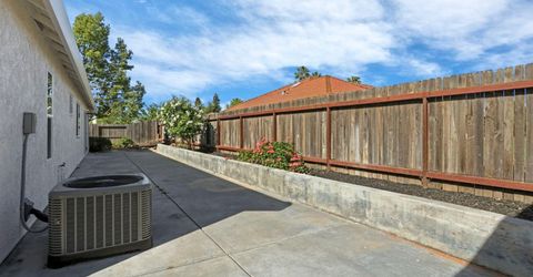 109 Silver Spruce Ct, Galt, CA 95632 Photo