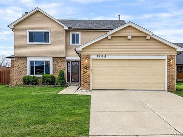 1733 Fern Court, CANTON, MI 48188