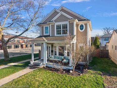 1996 Haynes Street , Birmingham, MI 48009