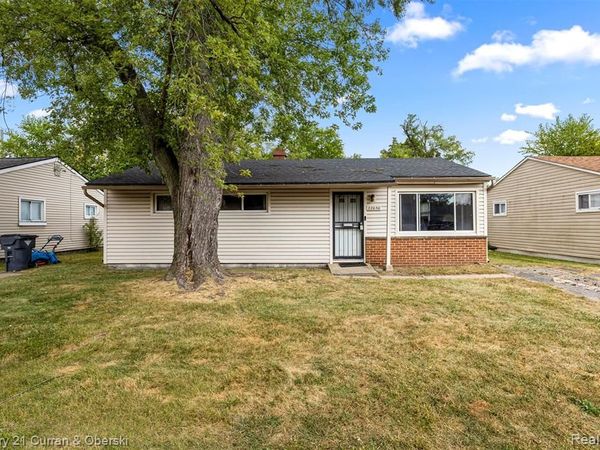 22030 Dante Street, Oak Park, MI 48237
